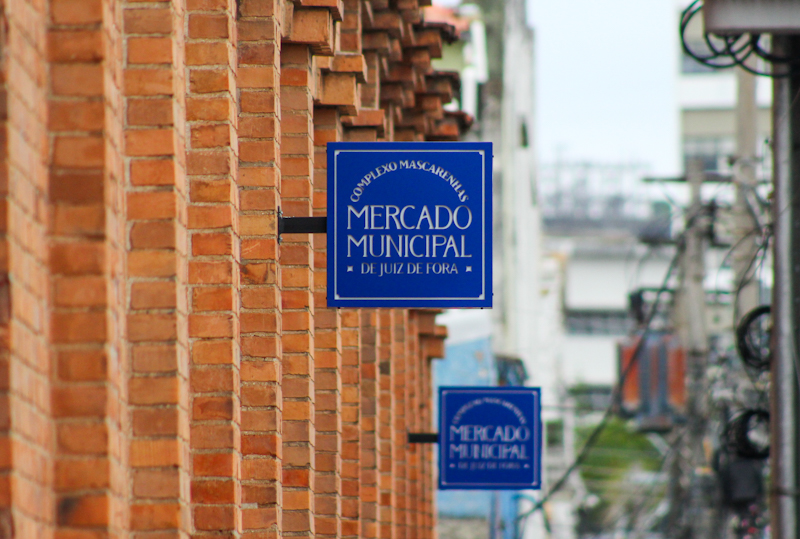 Compra Assistida ganha plantão no Mercado Municipal para ajudar famílias na escolha de imóveis