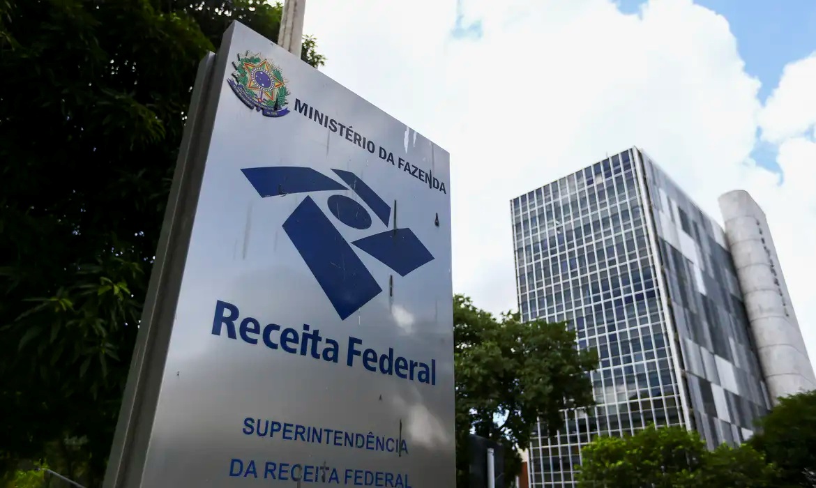 Receita Federal paga nesta terça maior lote de restituição do Imposto de Renda da história