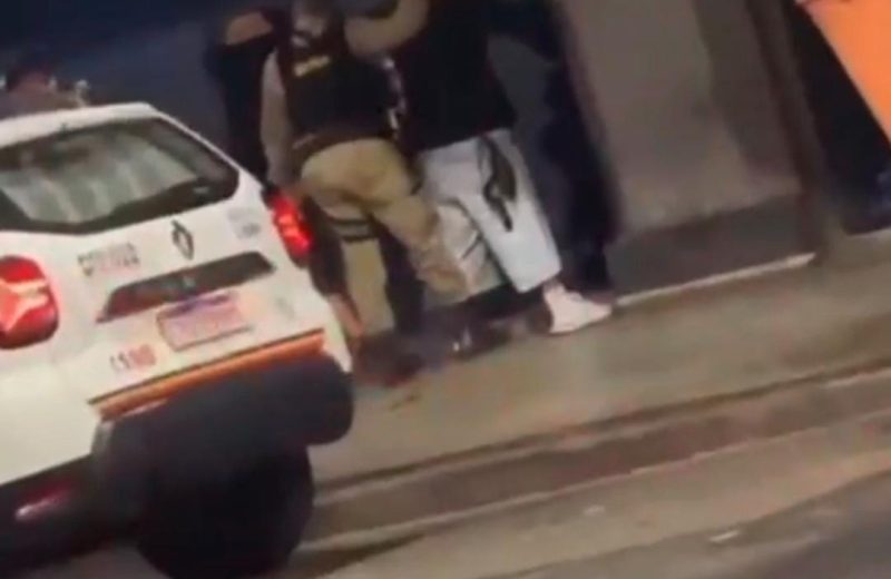 Ato libidinoso ao ar livre termina com prisão e apreensão em Juiz de Fora
