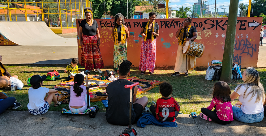 Contação de histórias: Projeto Contei, Cantei e Nzinguei ocupa a Praça CEU neste domingo, 30 — Imagem: Prefeitura de Juiz de Fora