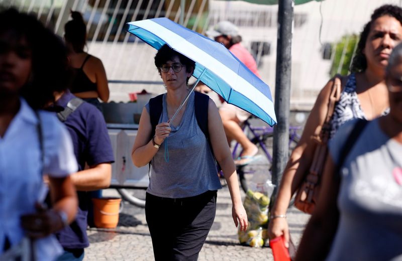 Salário mínimo deverá subir para R$ 1.741 em 2027