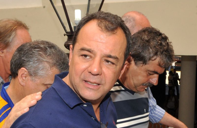 Cabral é condenado por esquema de regalias durante prisão no Rio
