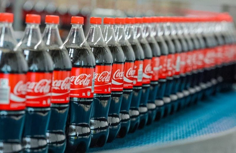 Coca-Cola oferece 14 vagas de emprego em Juiz de Fora, Muriaé e Viçosa