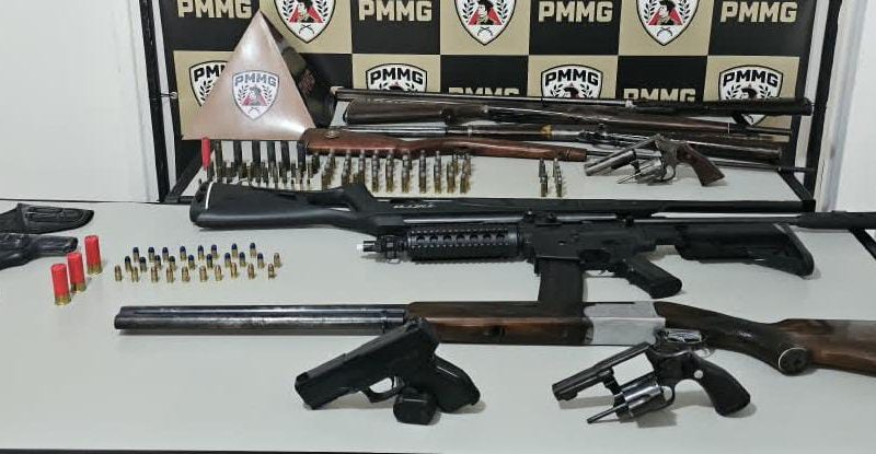 Operação em Fervedouro termina com três presos e sete armas apreendidas
