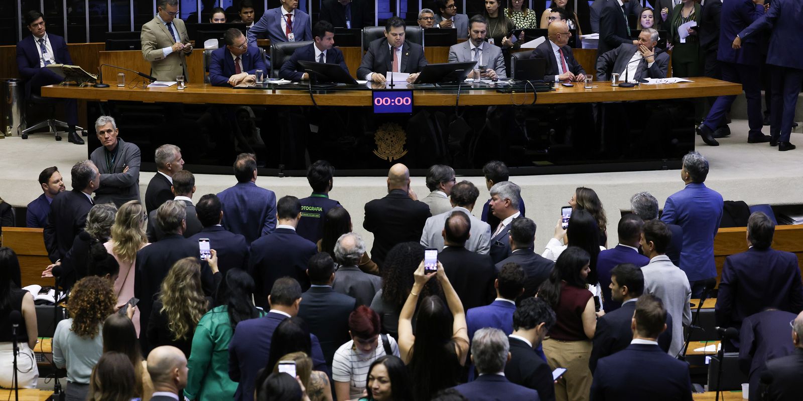 Alcolumbre marca votação da PEC pelo fim da 6x1 para quarta-feira — Imagem: Agencia Brasil