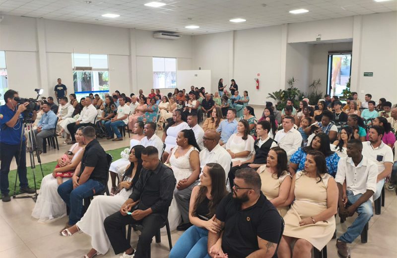 Comarca de Ituiutaba realiza casamento comunitário para 23 casais