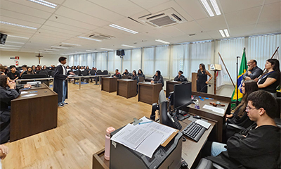 Estudantes de escola estadual de Varginha participam do “Conhecendo o Judiciário”