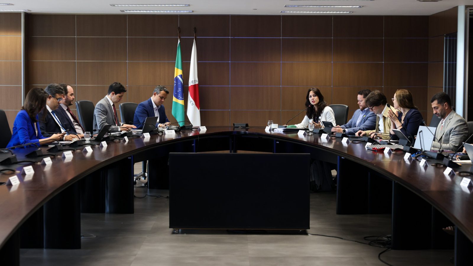 Governo de Minas apresenta resultados e políticas de desenvolvimento econômico à equipe de transição — Imagem: Agencia Minas
