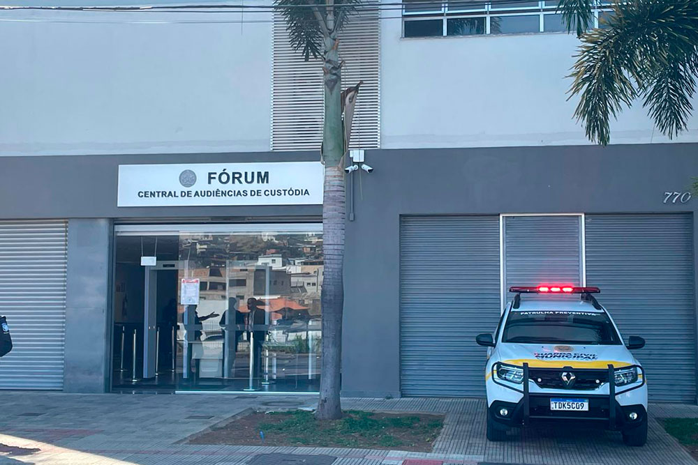 Homem que agrediu esposa com barra de ferro continuará preso — Imagem: TJMG