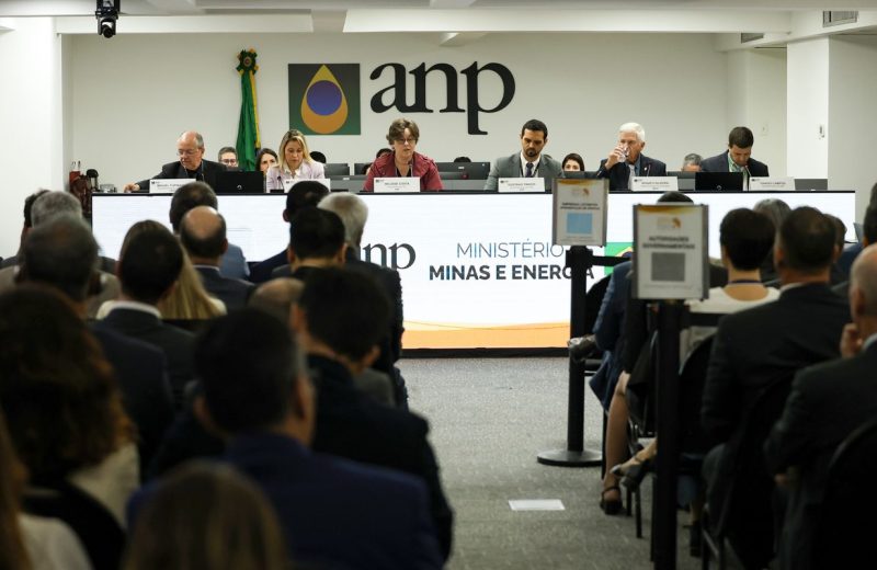 Leilão da ANP arrecada R$ 3 bilhões com a venda de 49 blocos