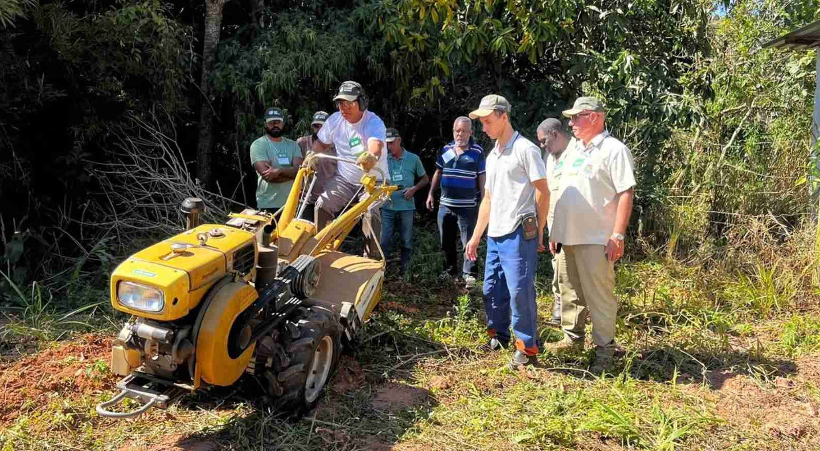PJF oferece segunda edição de curso para operação de microtrator — Imagem: Prefeitura de Juiz de Fora
