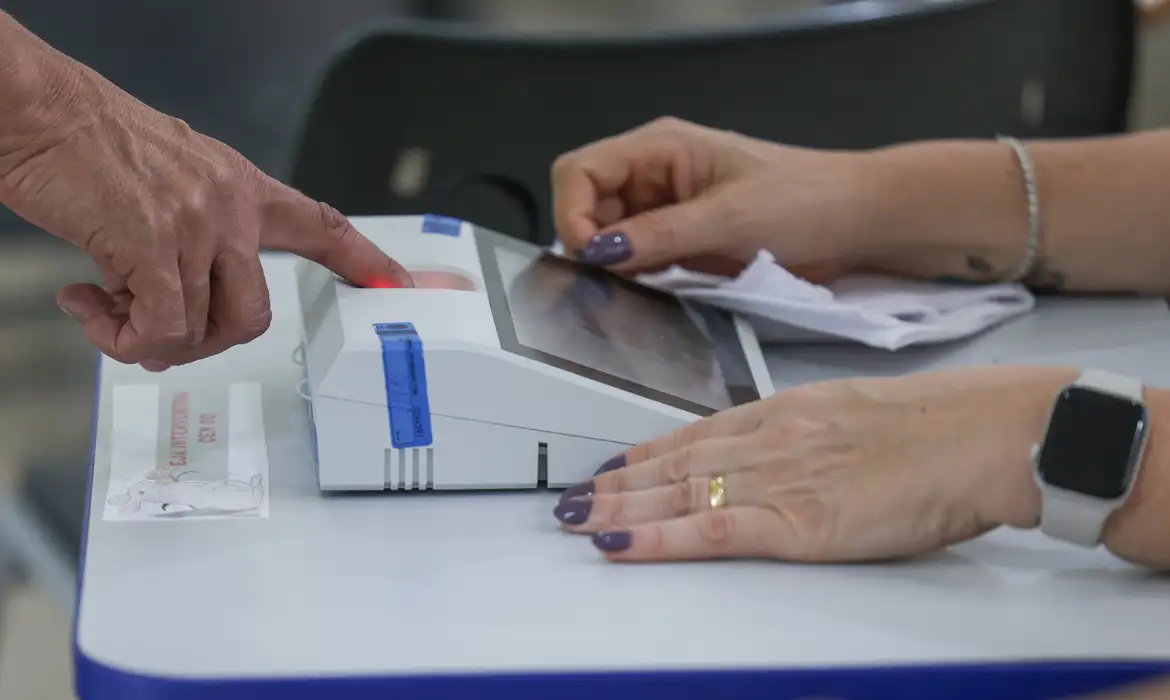 Plebiscito: eleitores de 6 cidades decidem transferência de distritos — Imagem: Agencia Brasil