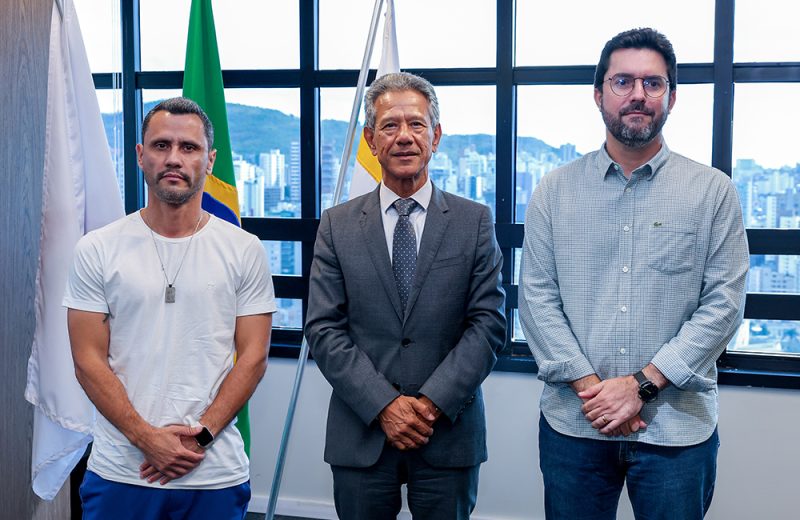 Presidente do TJMG recebe governador eleito de Minas Gerais