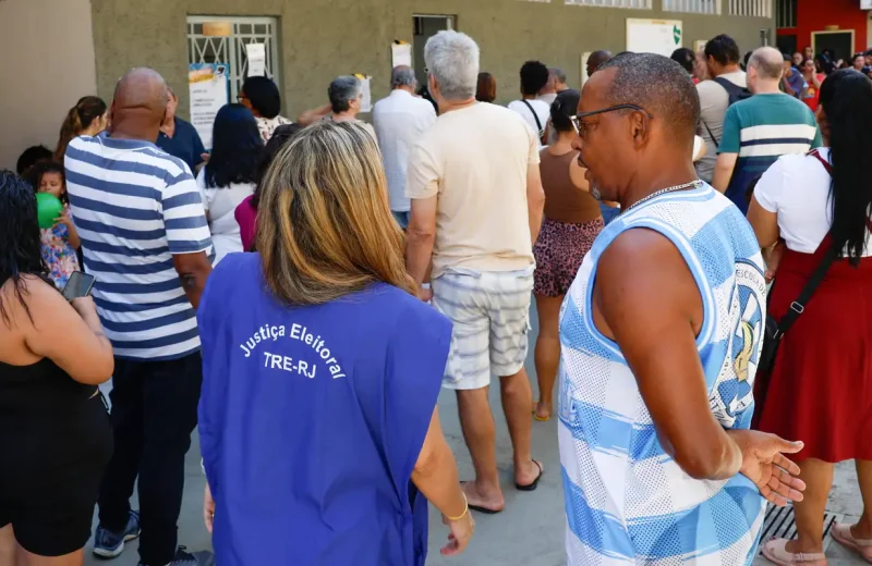 TRE-RJ suspende propaganda eleitoral gratuita no RJ até domingo
